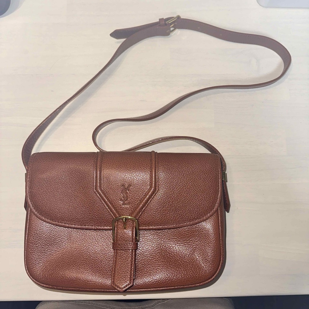 SAINT LAURENT - 美品 イヴサンローラン 型押し レザーショルダー