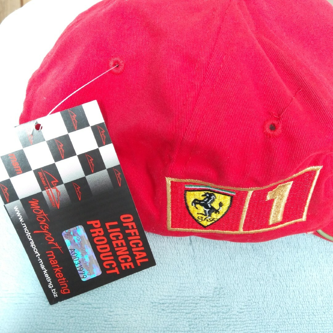 Ferrari(フェラーリ)のフェラーリキャップシューマッハ2002 メンズの帽子(キャップ)の商品写真