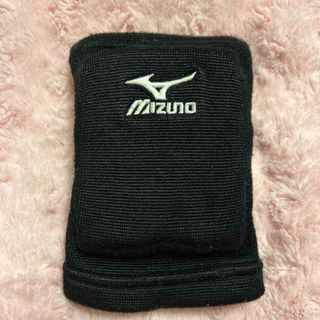 ミズノ(MIZUNO)のバレーボール　肘サポーター　ジュニア　mizuno ブラック(バレーボール)