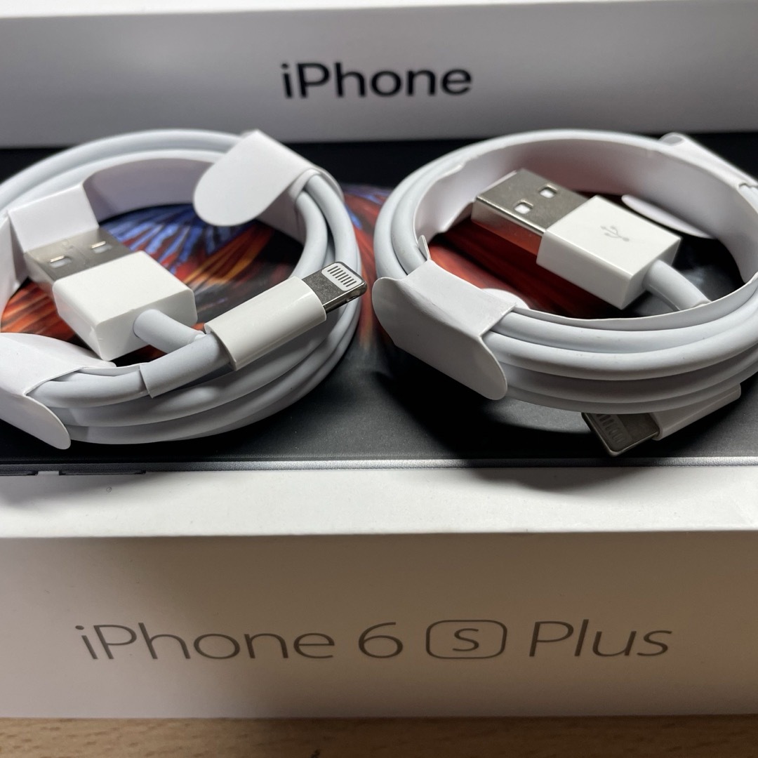 iPhone(アイフォーン)の◾️純正品質iPhone充電・転送Lightningケーブル 1m 2本 スマホ/家電/カメラのスマートフォン/携帯電話(バッテリー/充電器)の商品写真