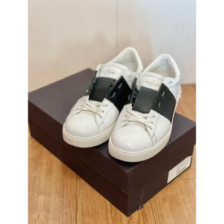 ヴァレンティノ(VALENTINO)のValentino ロックスタッズスニーカー　41(スニーカー)