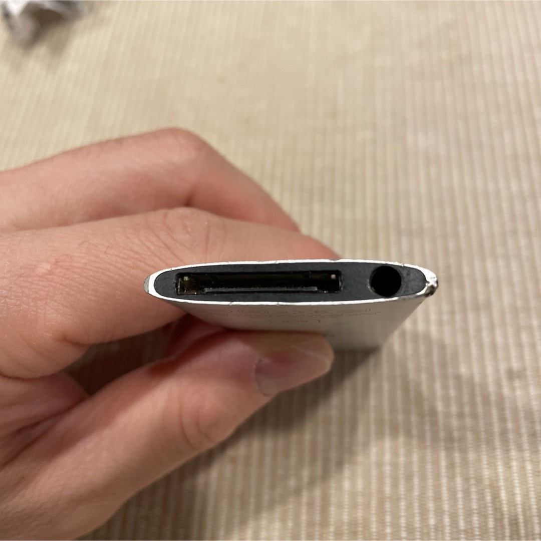 iPod(アイポッド)のiPod シルバー 8GB  Model A1285 スマホ/家電/カメラのオーディオ機器(ポータブルプレーヤー)の商品写真
