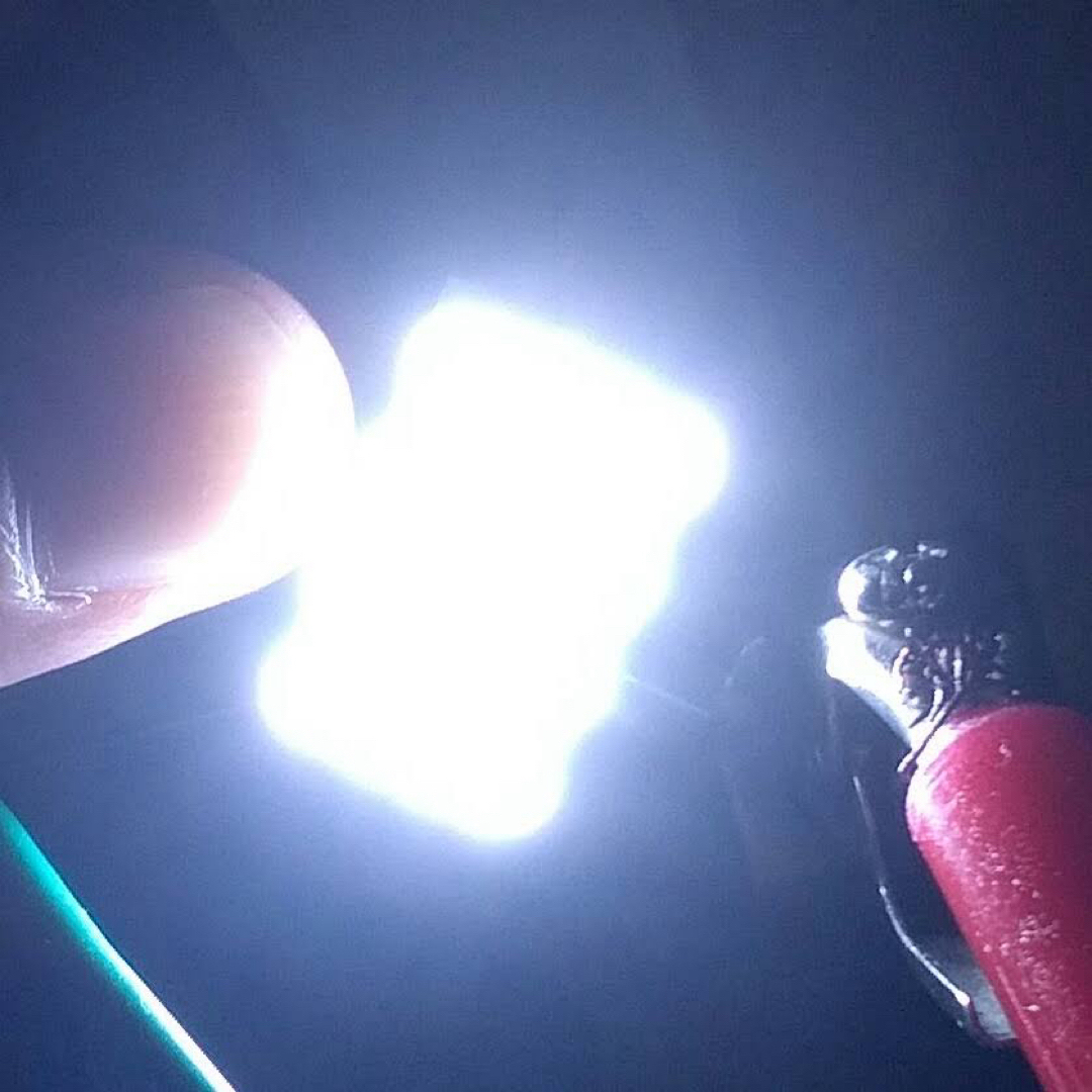 ルーム　3528 16SMD　ホワイト　31mm　4個と事前保証1　計5個 自動車/バイクの自動車(汎用パーツ)の商品写真