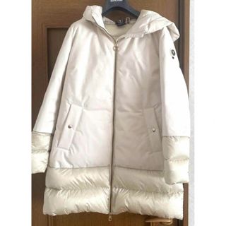 ケープホーン(CAPE HORN)の美品　capehorn candelaria 42サイズ(ダウンコート)