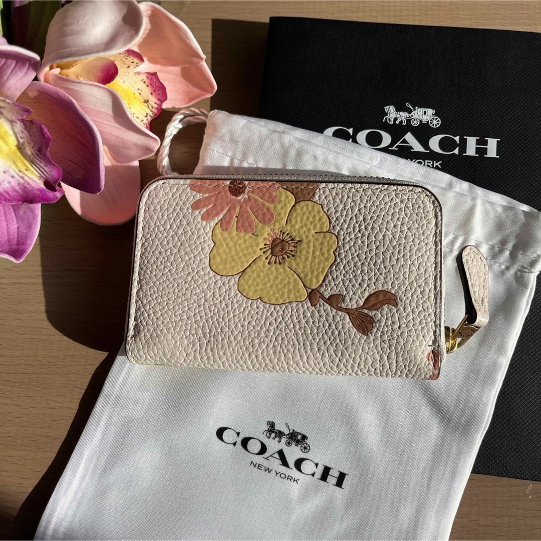 コーチ COACH コインケース ホワイト フラワー コーチ COACH コインケース ホワイト フラワー