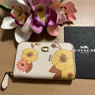 コーチ(COACH)のコーチ　COACH コインケース　ホワイト　フラワー(コインケース)