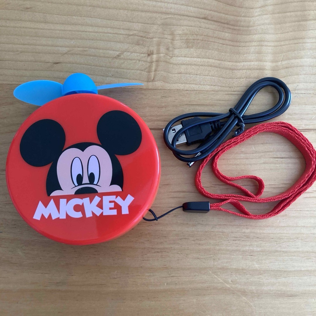 Disney(ディズニー)のDisney　ミッキー　充電式扇風機　首掛けタイプ スマホ/家電/カメラの冷暖房/空調(扇風機)の商品写真