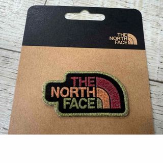 ザノースフェイス(THE NORTH FACE)のアイロン ワッペン　新品　ノースフェイス 光る 黒 ロゴ(その他)