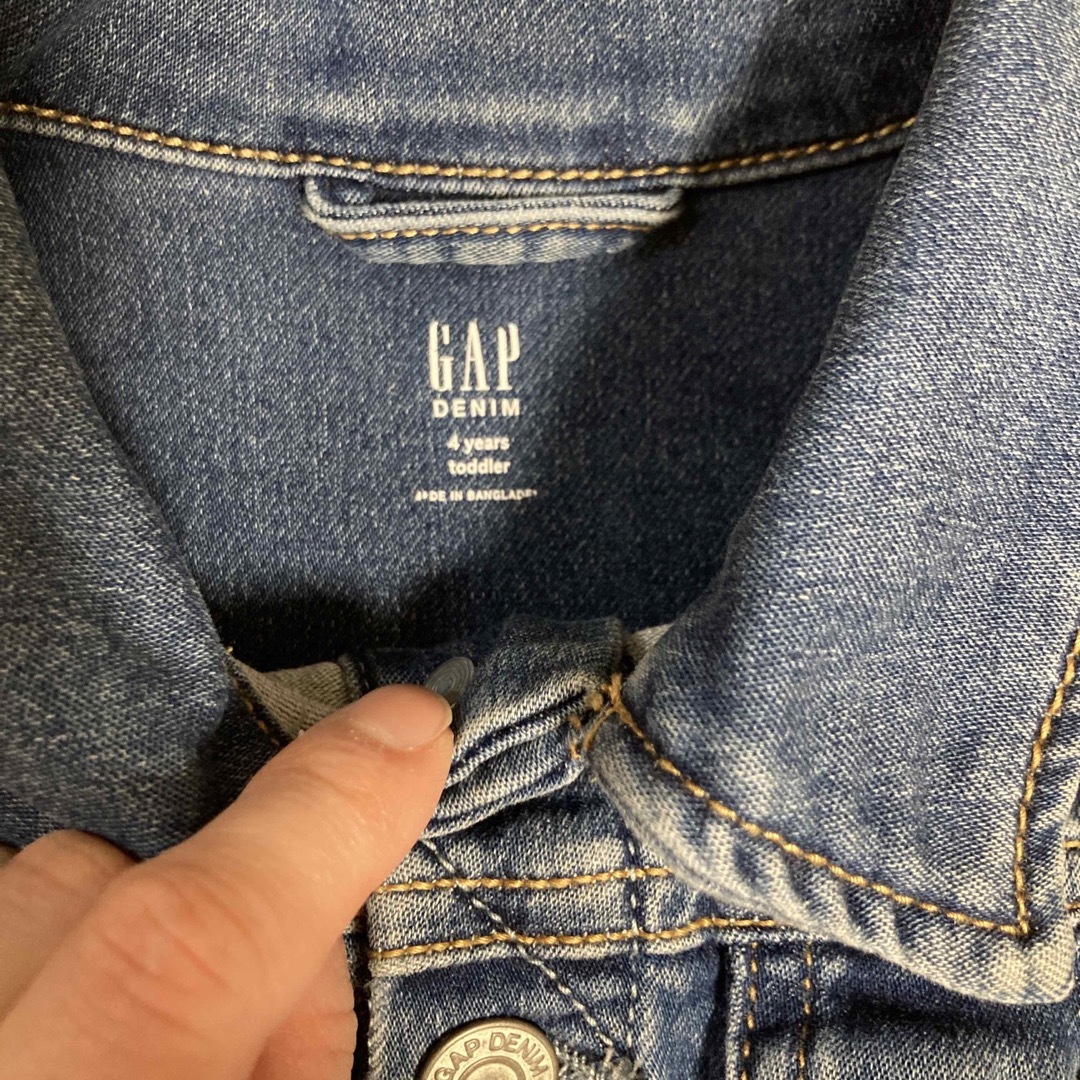 GAP Kids(ギャップキッズ)のGAP Gジャン　デニム　ジャケット　105 キッズ/ベビー/マタニティのキッズ服男の子用(90cm~)(ジャケット/上着)の商品写真