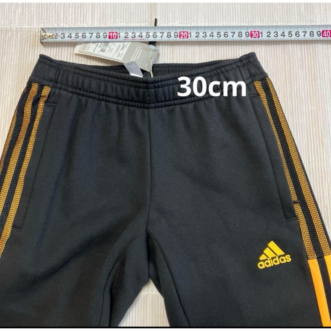 adidas(アディダス)の送料無料 新品 adidas TIRO トラックパンツ WRY ジュニア 150 スポーツ/アウトドアのサッカー/フットサル(ウェア)の商品写真