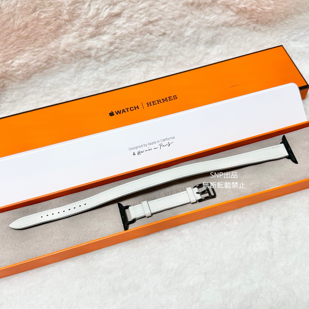 Hermes(エルメス)のもかもか様専用エルメス 超美品 Apple Watch ドゥブルトゥール レザー レディースのファッション小物(腕時計)の商品写真