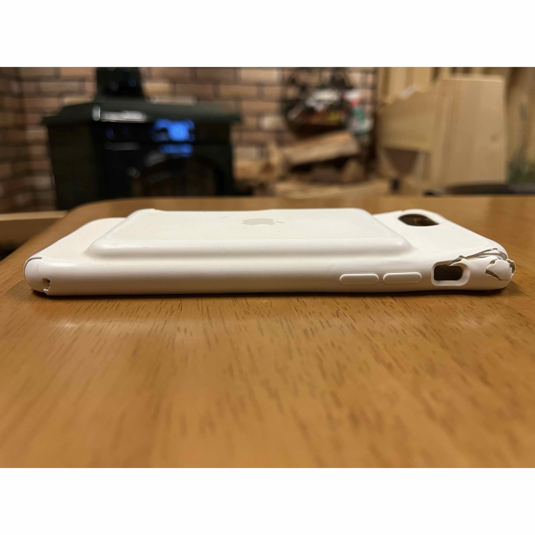 APPLE iPhone 8/SE用 スマートバッテリーケース スマホ/家電/カメラのスマホアクセサリー(モバイルケース/カバー)の商品写真