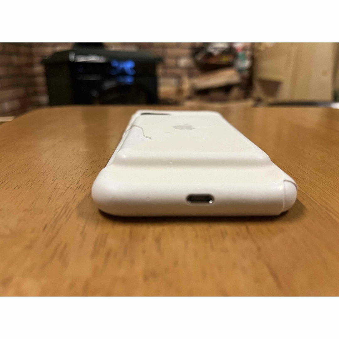 APPLE iPhone 8/SE用 スマートバッテリーケース スマホ/家電/カメラのスマホアクセサリー(モバイルケース/カバー)の商品写真
