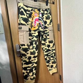 新品未使用　A BATHING APE　イエロービッグカモ　スウェットパンツMウエスト平置き約40cm