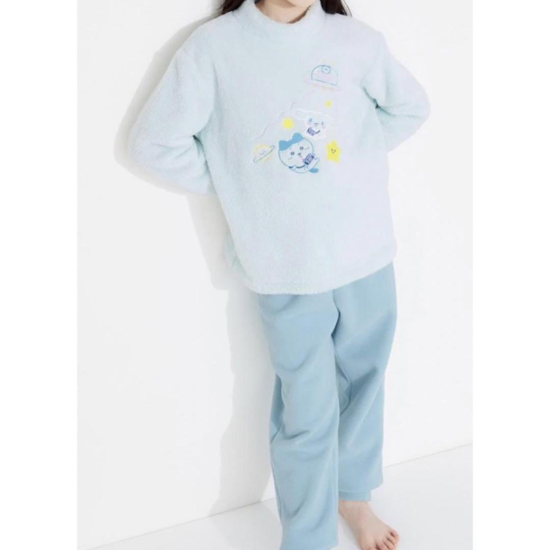 UNIQLO(ユニクロ)のパジャマ　子ども服　ちいかわ　サンリオ　フリース　ユニクロ　フリースパジャマ　冬 キッズ/ベビー/マタニティのキッズ服女の子用(90cm~)(パジャマ)の商品写真