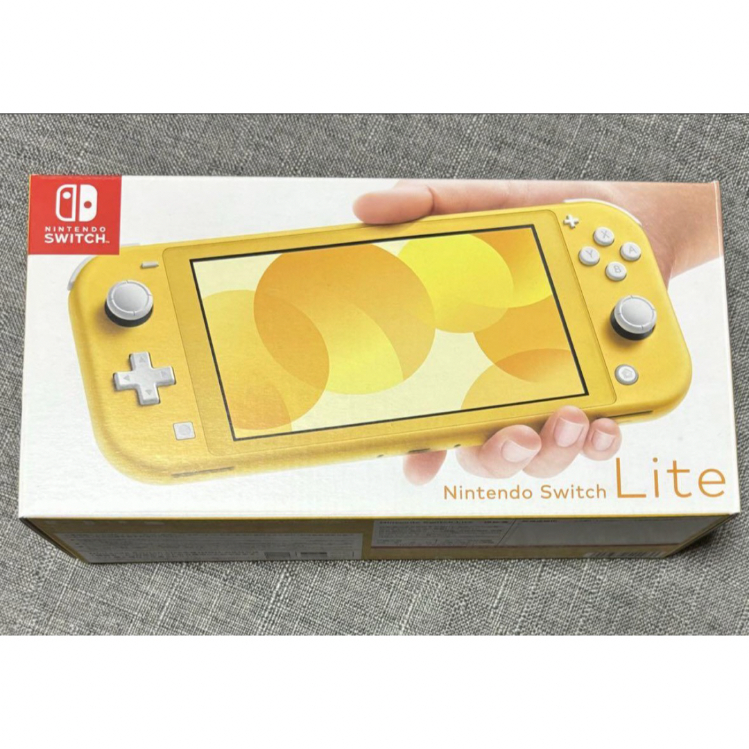 Nintendo Switch(ニンテンドースイッチ)のSwitchlightイエロー エンタメ/ホビーのゲームソフト/ゲーム機本体(携帯用ゲーム機本体)の商品写真