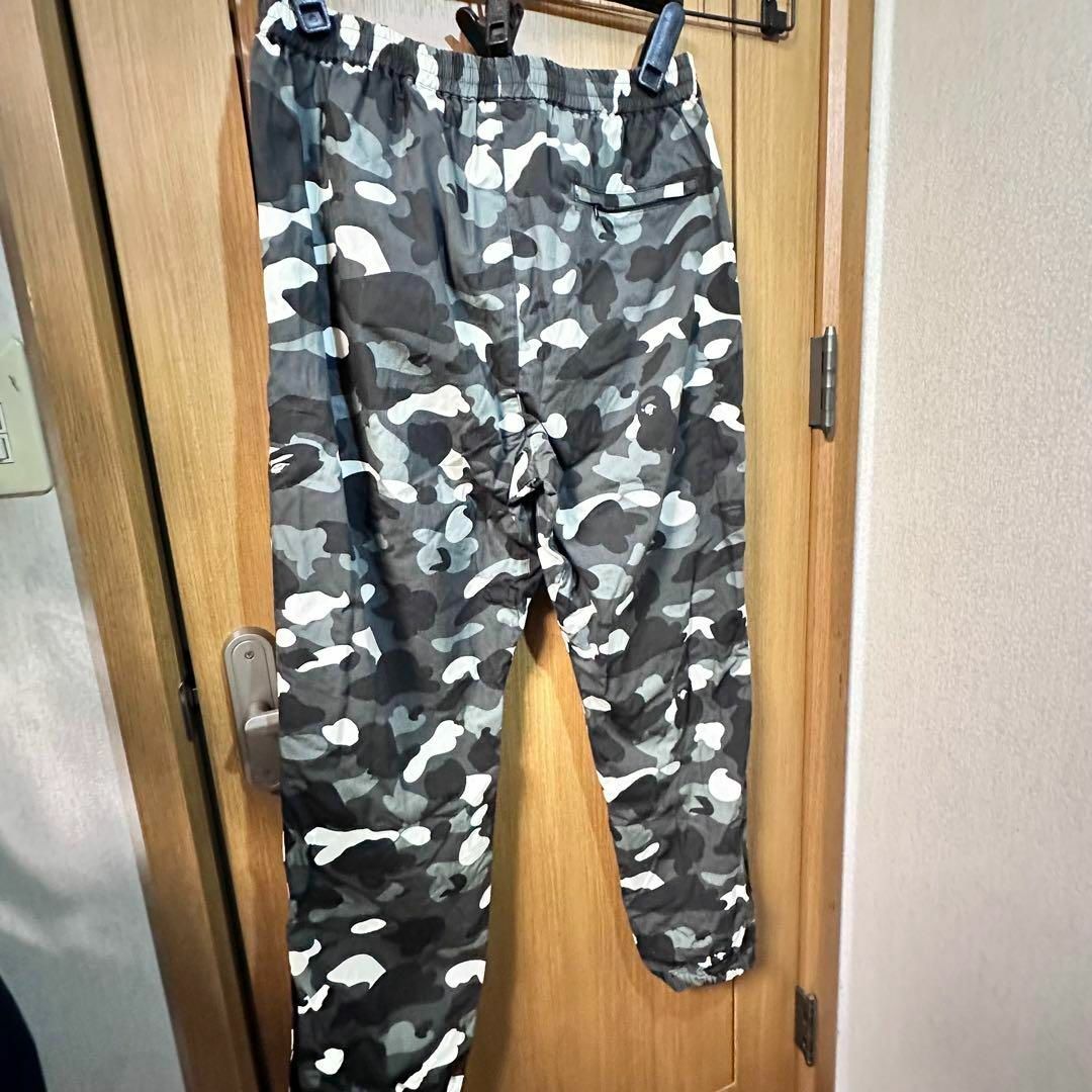 A BATHING APE(アベイシングエイプ)の蓄光　Bape city camo shark cotton pants メンズのパンツ(その他)の商品写真