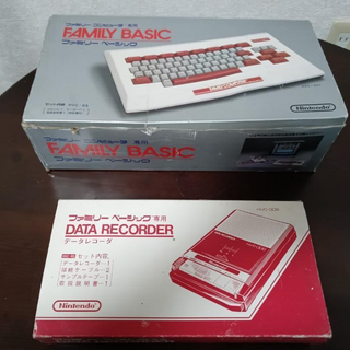 美品　ファミリーベーシック　HVC-007　HVC-008　任天堂　セット