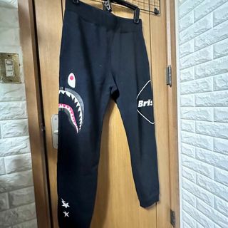 アベイシングエイプ(A BATHING APE)のBape × FCRB コラボ　shark sweat pants(その他)