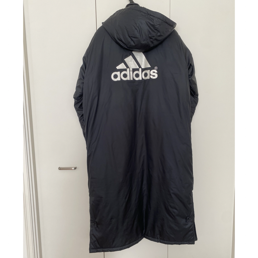 adidas(アディダス)のアディダス　ベンチコート メンズM スポーツ/アウトドアのサッカー/フットサル(ウェア)の商品写真