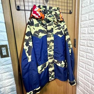 アベイシングエイプ(A BATHING APE)のBape tiger snowboard jacket(ナイロンジャケット)