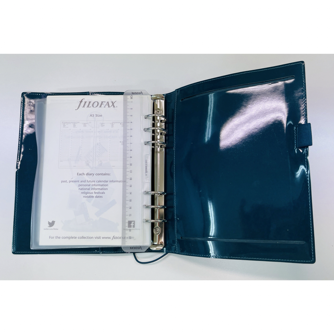 Filofax(ファイロファックス)の【生産終了品 レア!】filofax ファイロファックス ドミノ パテント A5 インテリア/住まい/日用品の文房具(ファイル/バインダー)の商品写真