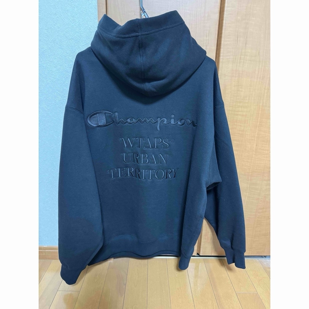 W)taps(ダブルタップス)のWtaps × Champion Academy Hooded Black M メンズのトップス(パーカー)の商品写真