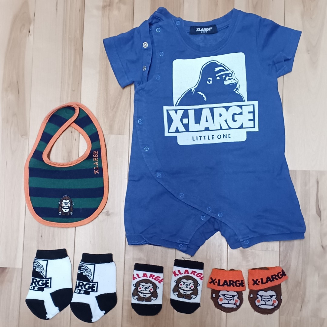 XLARGE KIDS(エクストララージキッズ)のXLARGE KIDS  エクストララージ　ベビー服、靴下、スタイセット キッズ/ベビー/マタニティのベビー服(~85cm)(その他)の商品写真