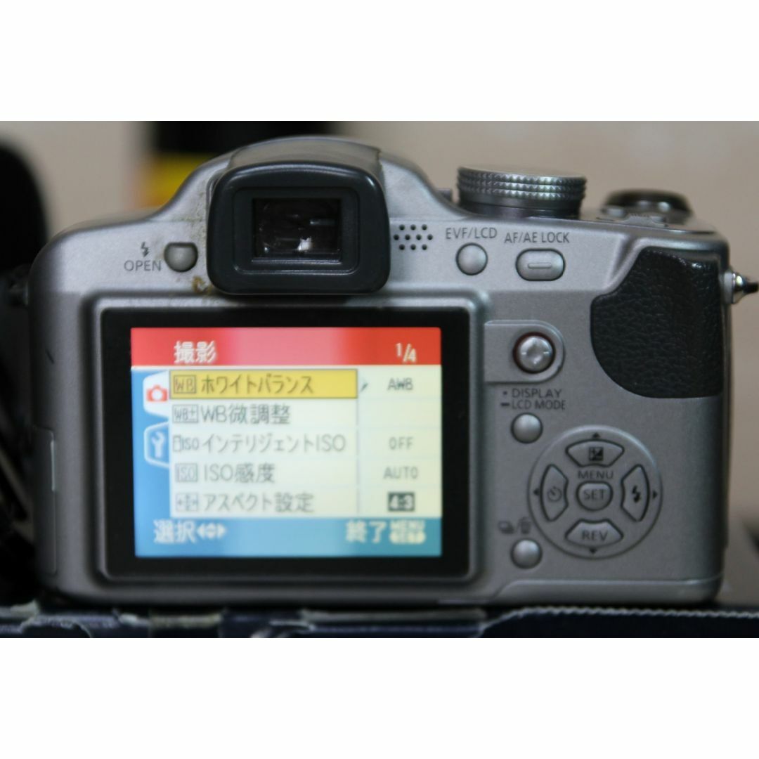 Panasonic(パナソニック)のPanasonic LUMIX DMC-FZ18-S 動作確認済 スマホ/家電/カメラのカメラ(コンパクトデジタルカメラ)の商品写真