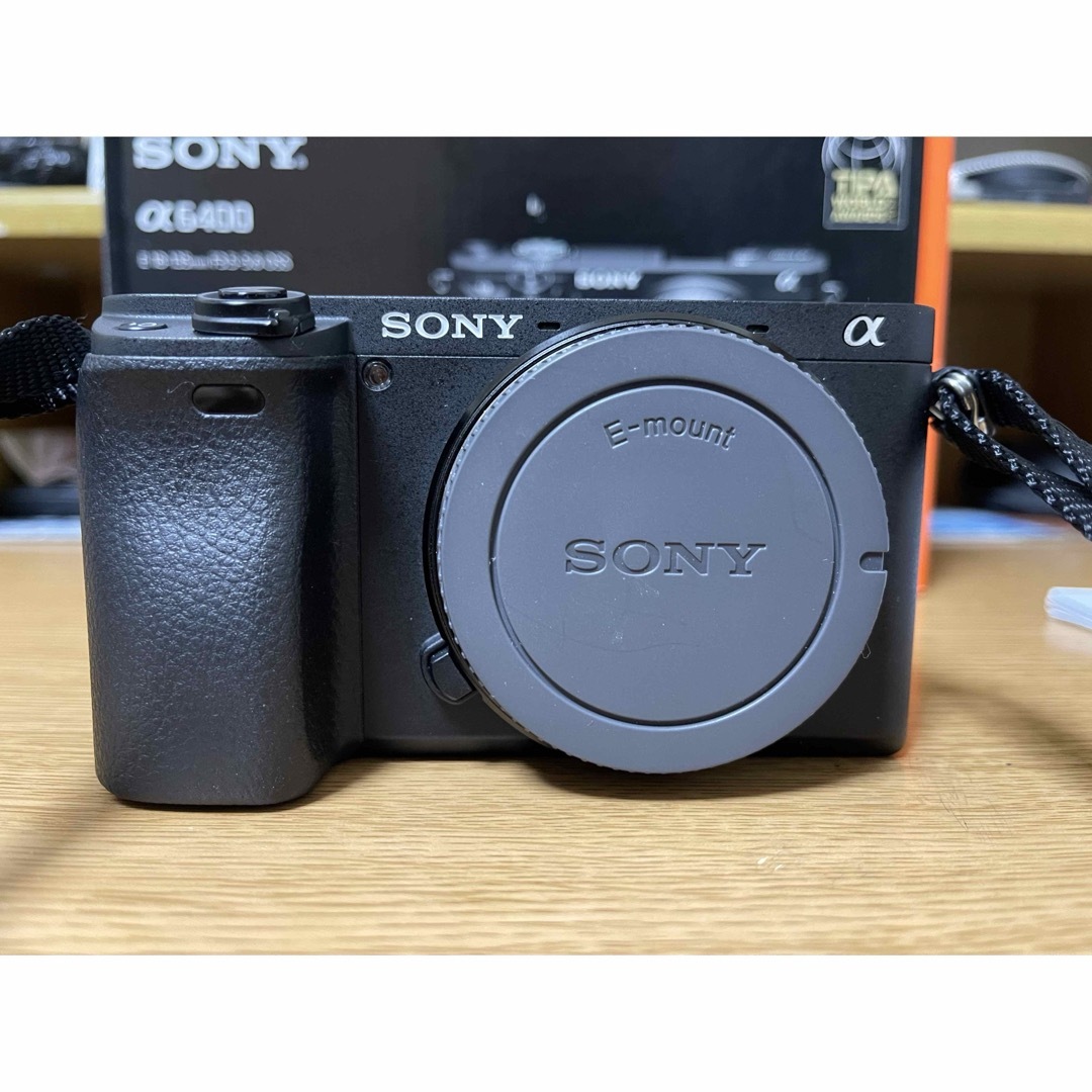 SONY(ソニー)のSony α6400 ILCE-6400 レンズキット スマホ/家電/カメラのカメラ(デジタル一眼)の商品写真