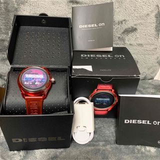 DIESEL - diesel ディーゼル　スマートウォッチ　赤　レッド　DZT2019