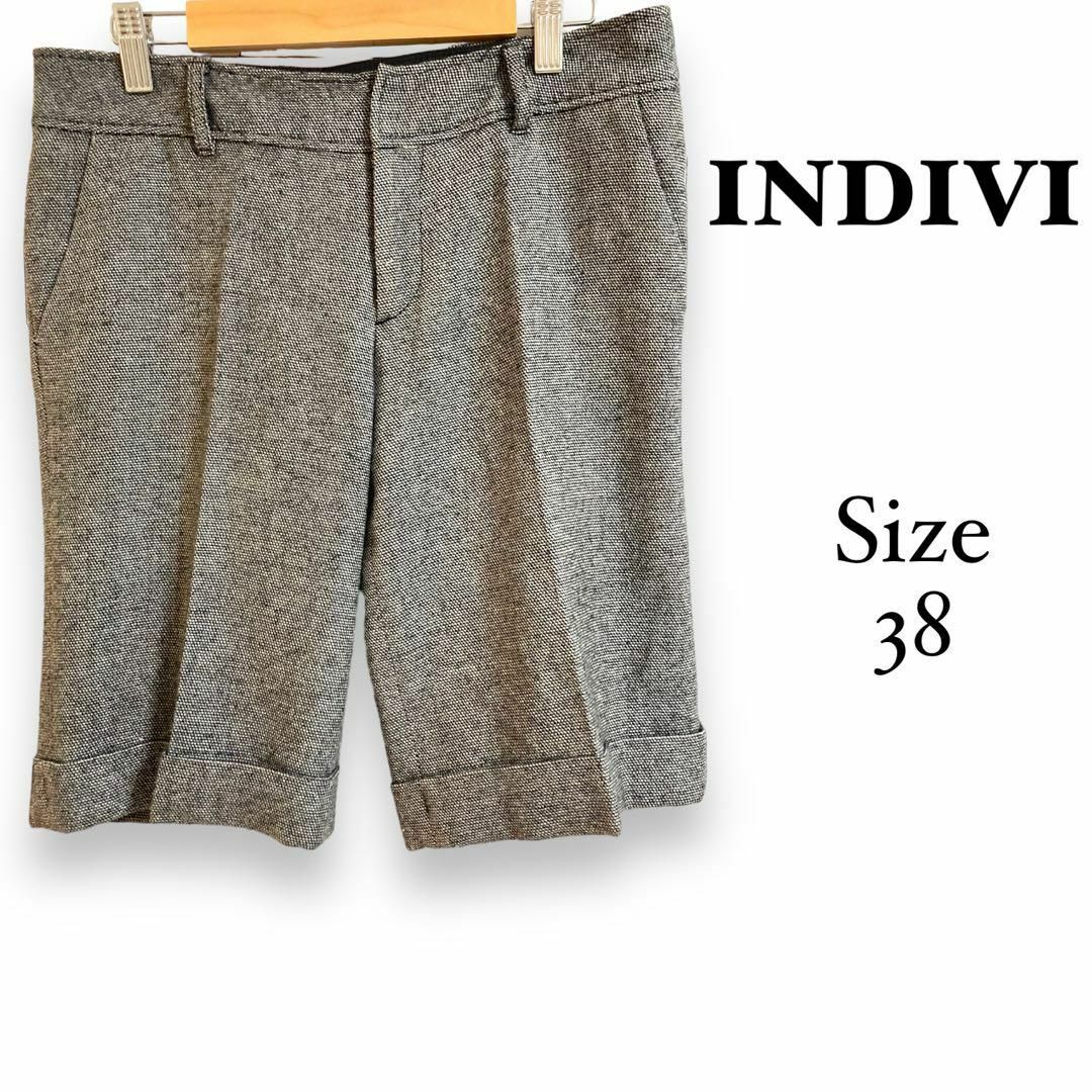 INDIVI(インディヴィ)の1167 INDIVI【M】ショートパンツ　ハーフパンツ　グレー　チェック柄 レディースのパンツ(ショートパンツ)の商品写真