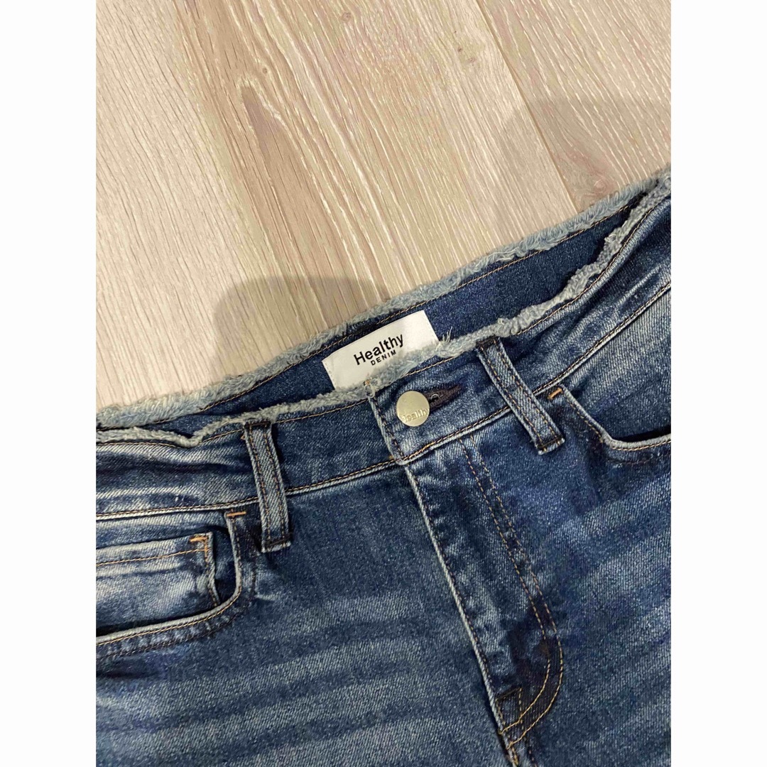 Healthy DENIM(ヘルシーデニム)のＨｅａｌｔｈｙ美脚デニムパンツ　新品同様 レディースのパンツ(デニム/ジーンズ)の商品写真