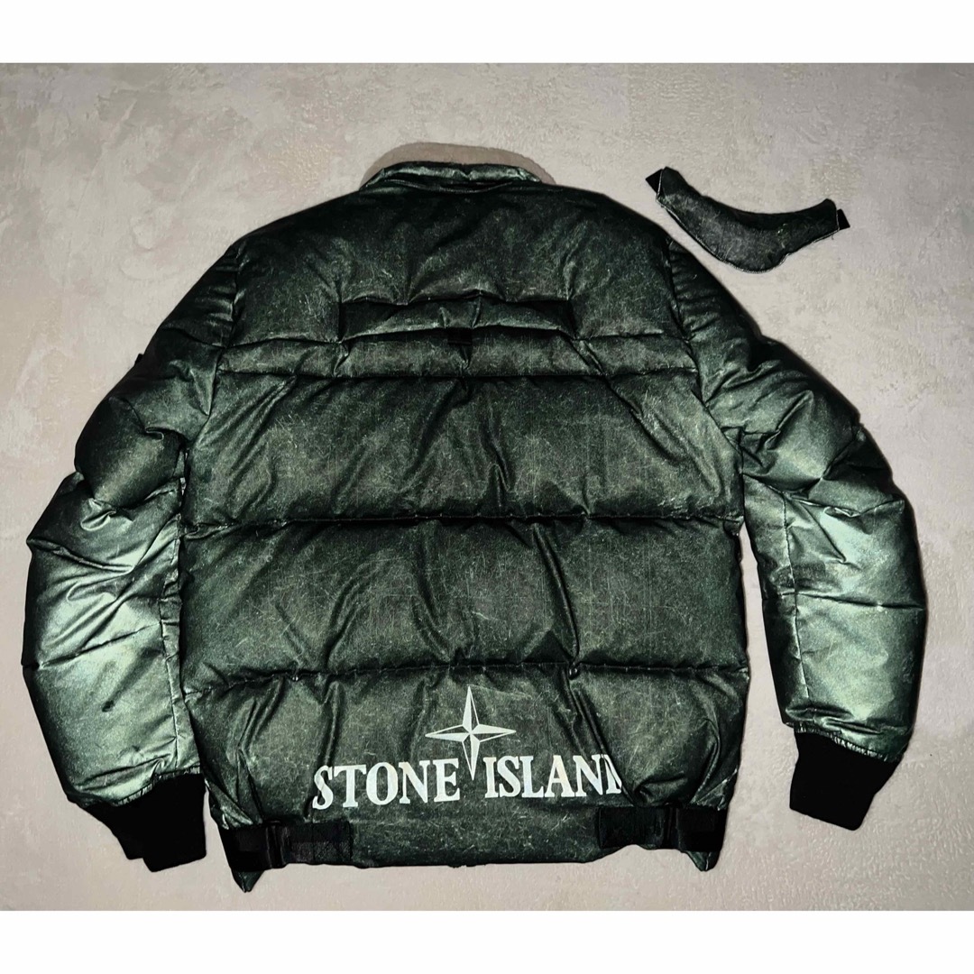 STONE ISLAND(ストーンアイランド)のstone island HIDDEN REFLECTIVEダウンジャケット L メンズのジャケット/アウター(ダウンジャケット)の商品写真