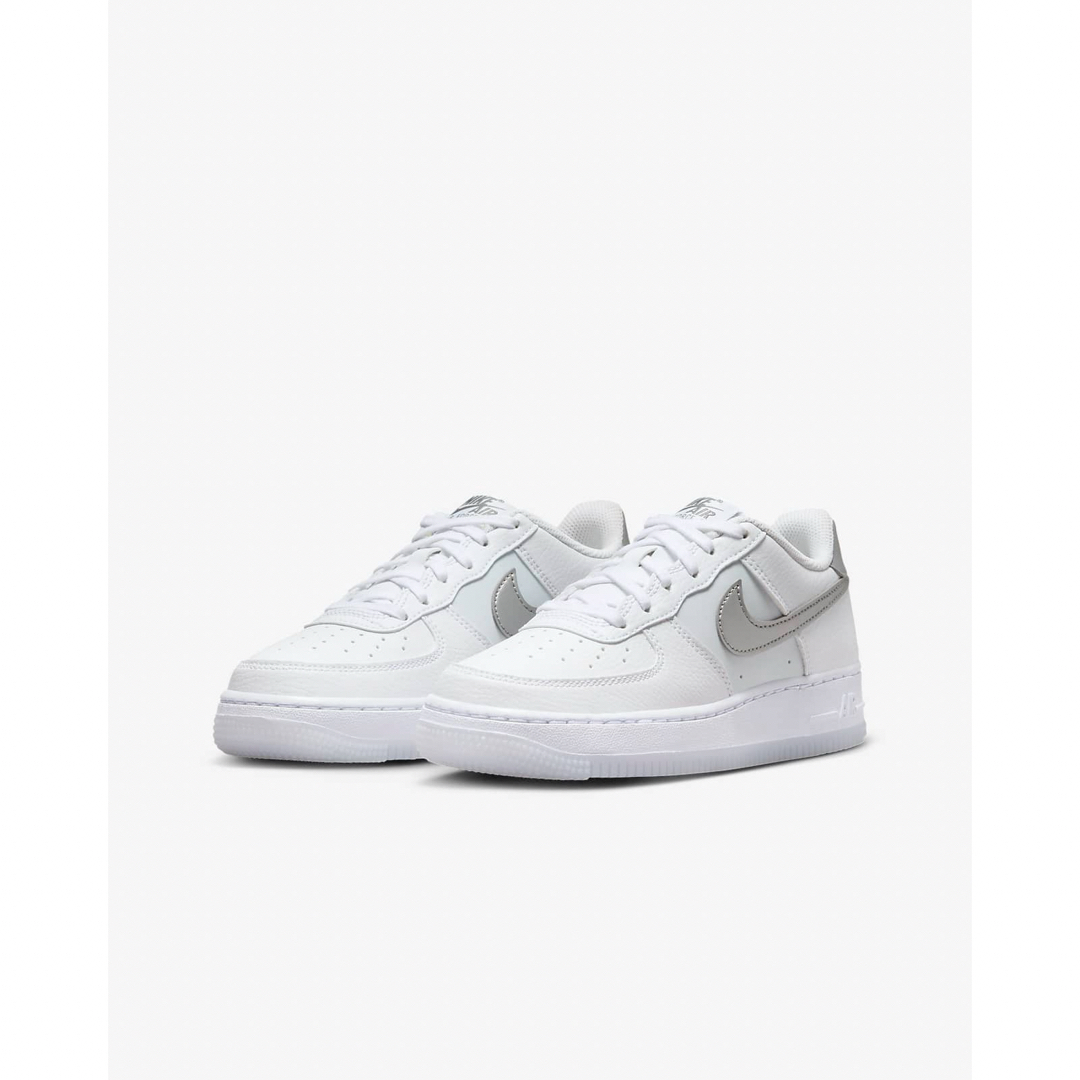 NIKE(ナイキ)の【24.5】NIKE AIR FORCE 1 GS ホワイト ピュアプラチナム レディースの靴/シューズ(スニーカー)の商品写真