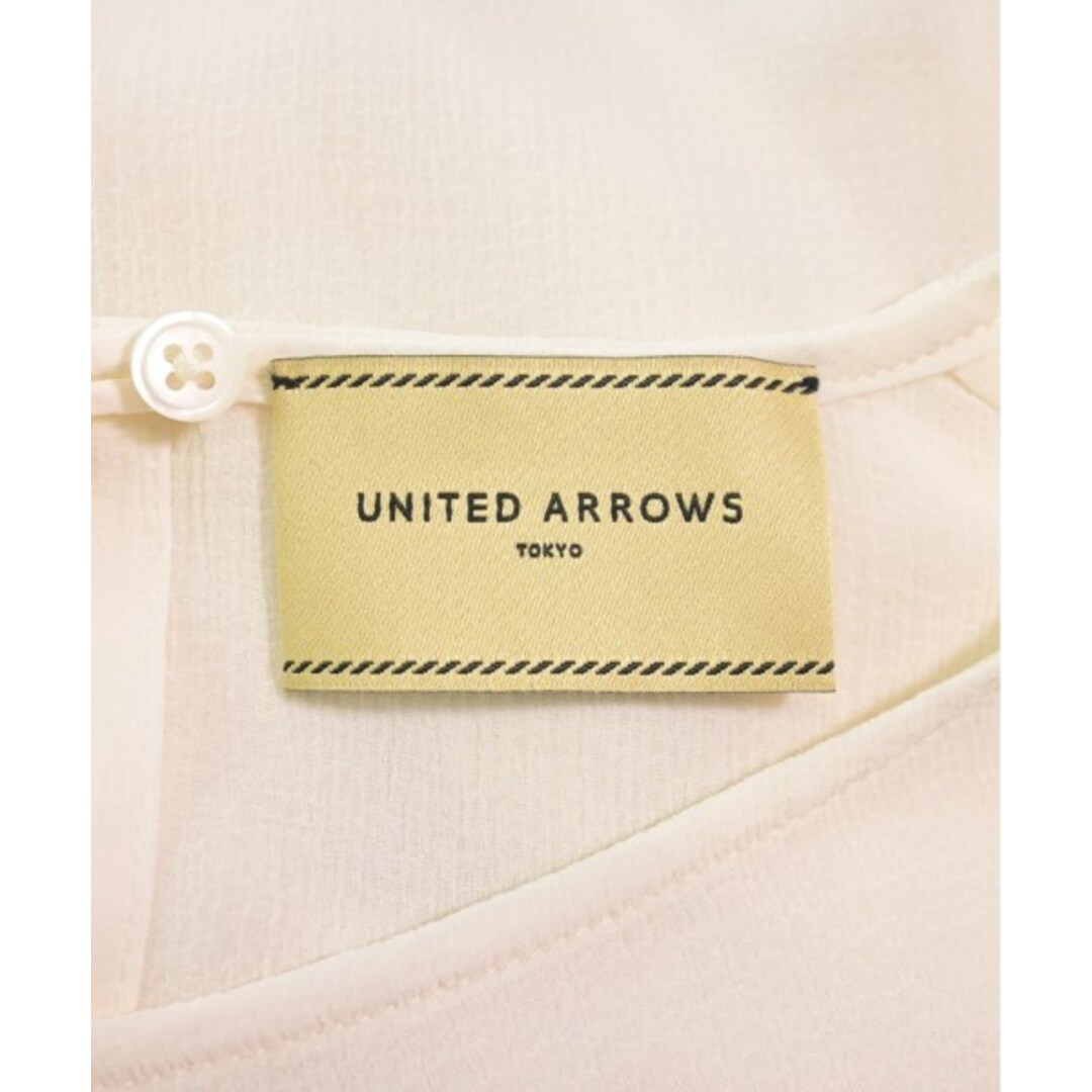 UNITED ARROWS(ユナイテッドアローズ)のUNITED ARROWS ワンピース 36(S位) クリーム 【古着】【中古】 レディースのワンピース(ひざ丈ワンピース)の商品写真