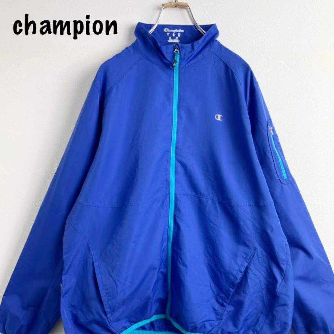 Champion(チャンピオン)のチャンピオン　ワンポイントロゴ　XL 群青色　ナイロンジャージ　ジャケット メンズのジャケット/アウター(ナイロンジャケット)の商品写真