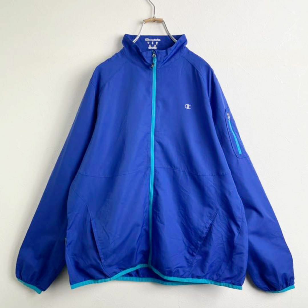 Champion(チャンピオン)のチャンピオン　ワンポイントロゴ　XL 群青色　ナイロンジャージ　ジャケット メンズのジャケット/アウター(ナイロンジャケット)の商品写真