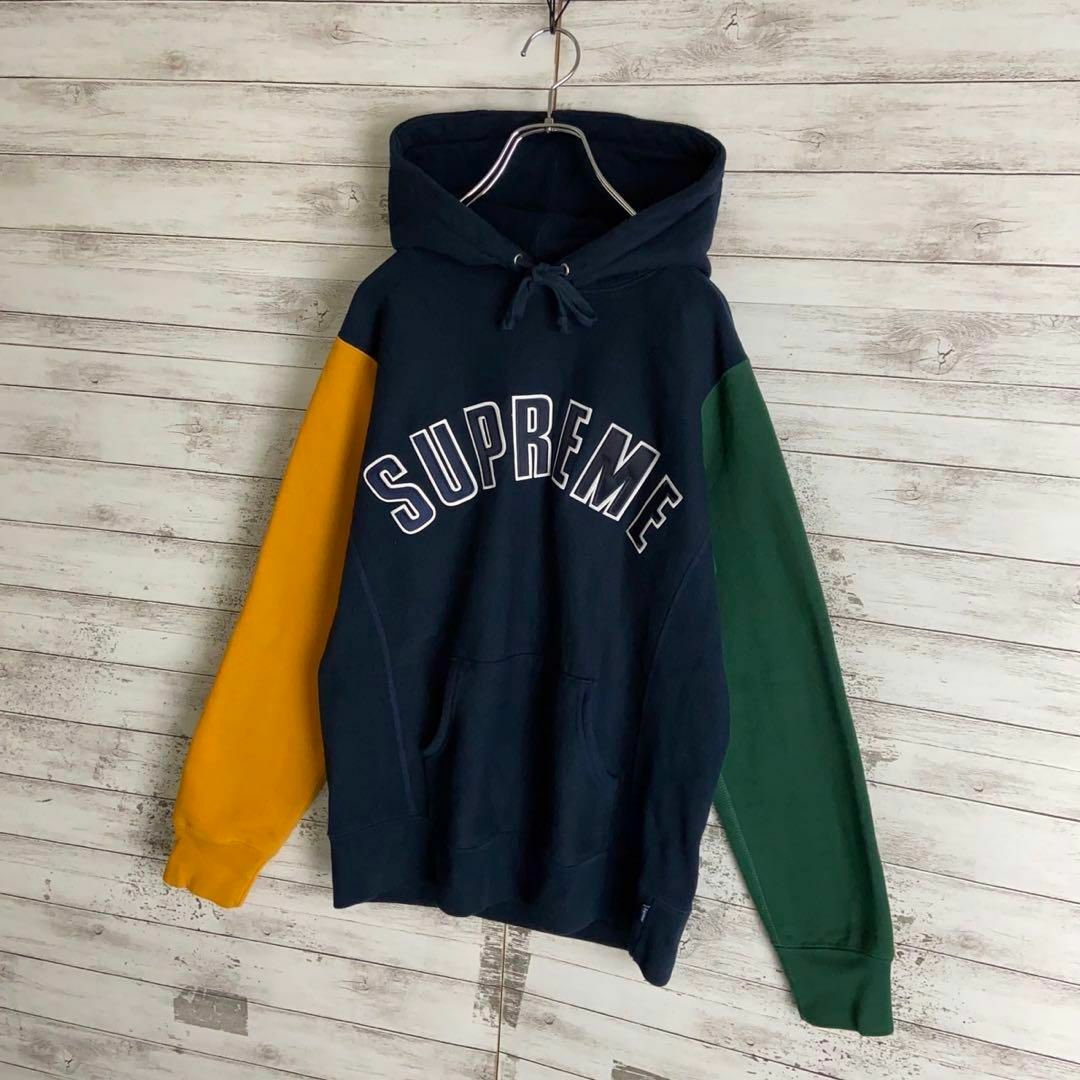 Supreme(シュプリーム)の8886【希少デザイン】シュプリーム☆アーチロゴ マルチカラーパーカー　美品 メンズのトップス(パーカー)の商品写真