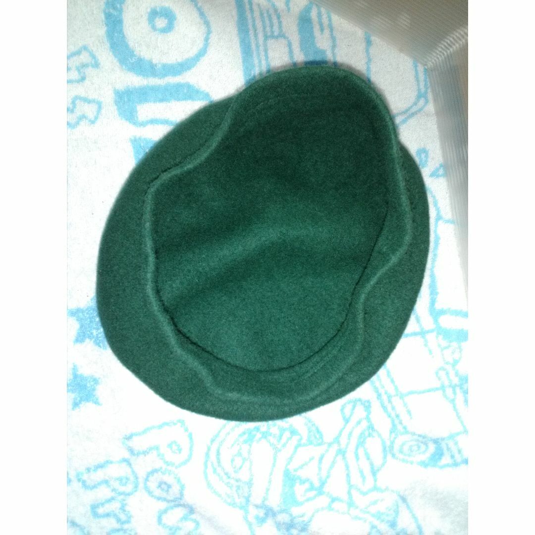 H0132_緑フェルト風ベレー帽_帽子 エンタメ/ホビーのコスプレ(小道具)の商品写真