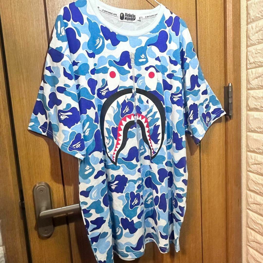 A BATHING APE(アベイシングエイプ)のBape shark WGM blue camo S/S Tee メンズのトップス(Tシャツ/カットソー(半袖/袖なし))の商品写真