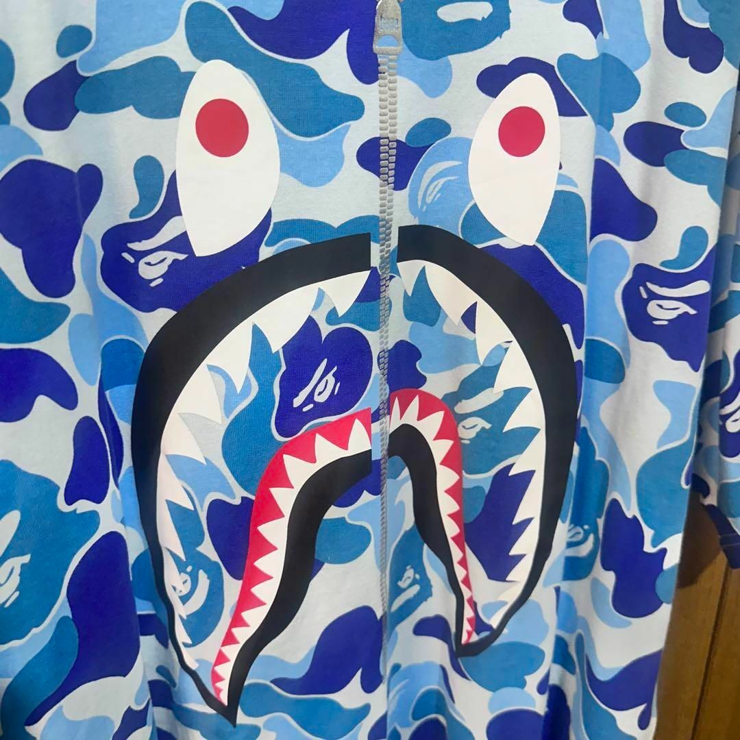 A BATHING APE(アベイシングエイプ)のBape shark WGM blue camo S/S Tee メンズのトップス(Tシャツ/カットソー(半袖/袖なし))の商品写真