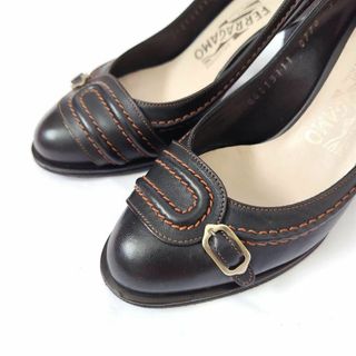 美品❤箱付き☆フェラガモ【Ferragamo】ステッチ ブラックパンプス