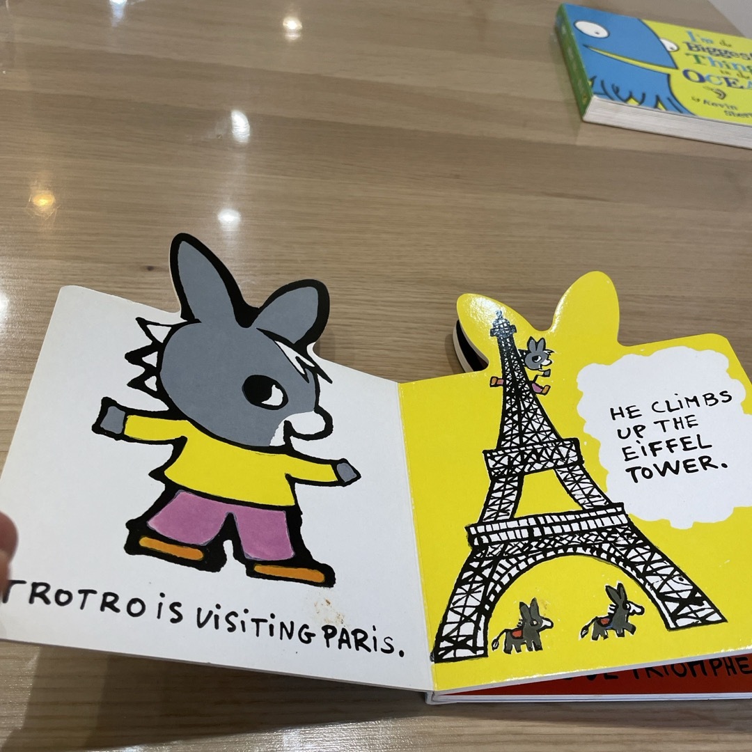 英語絵本　Trotro in Paris エンタメ/ホビーの本(絵本/児童書)の商品写真