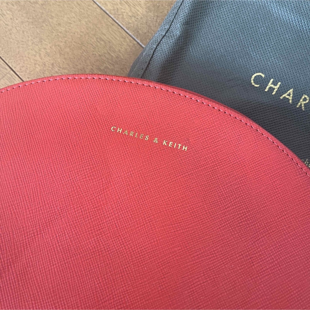 Charles and Keith(チャールズアンドキース)のチャールズアンドキース ポーチ 3点セット レディースのファッション小物(ポーチ)の商品写真