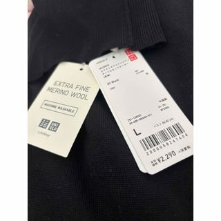 ユニクロ(UNIQLO)のUNIQLOエクストラファインメリノタートルネック(ニット/セーター)