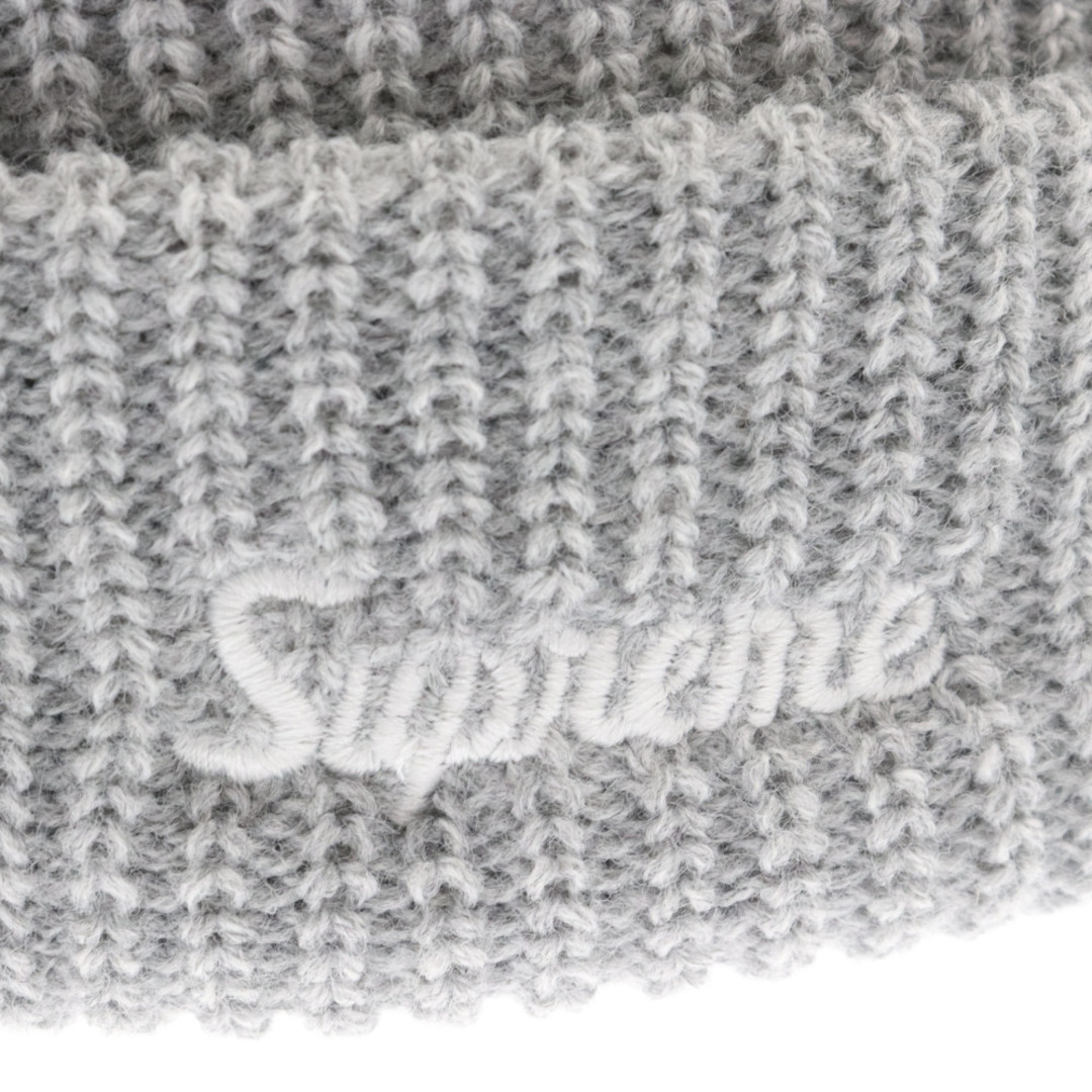 Supreme(シュプリーム)のSUPREME シュプリーム 23AW Loose Gauge Beanie HEATHER GREY ロゴ刺繍 ルーズゲージ ニット ビーニー 帽子 グレー メンズの帽子(ニット帽/ビーニー)の商品写真