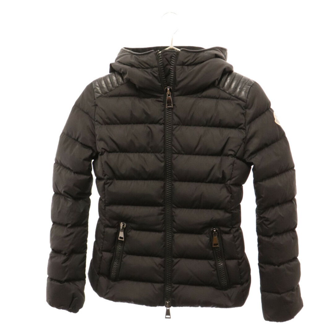 MONCLER(モンクレール)のMONCLER モンクレール TETRA GIUBBOTTO E20934539985 C0063 テトラショート丈ジップアップダウンジャケット ブラック レディース レディースのジャケット/アウター(ダウンジャケット)の商品写真