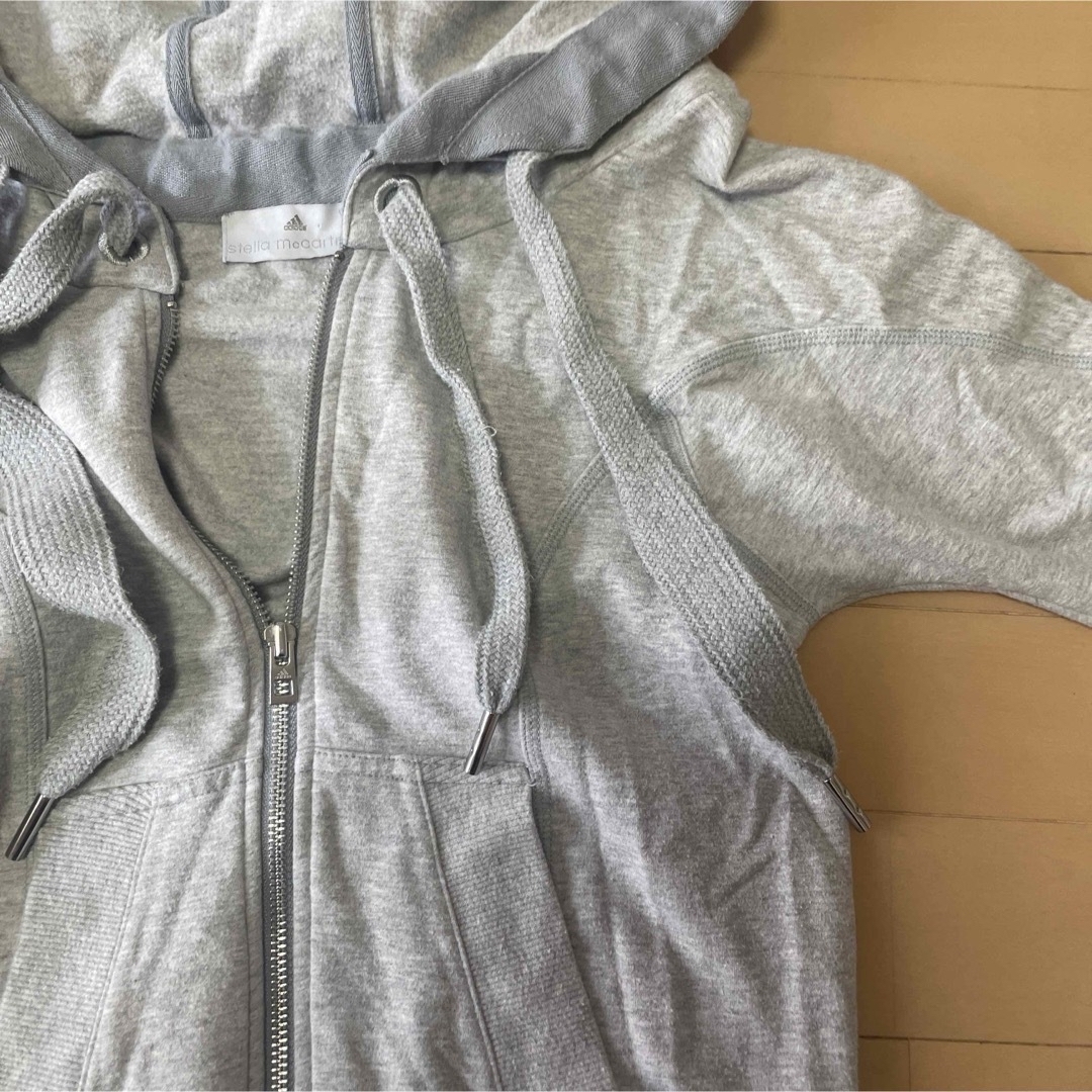 adidas by Stella McCartney(アディダスバイステラマッカートニー)のadidas by stella mcCartney パーカー レディースのトップス(パーカー)の商品写真