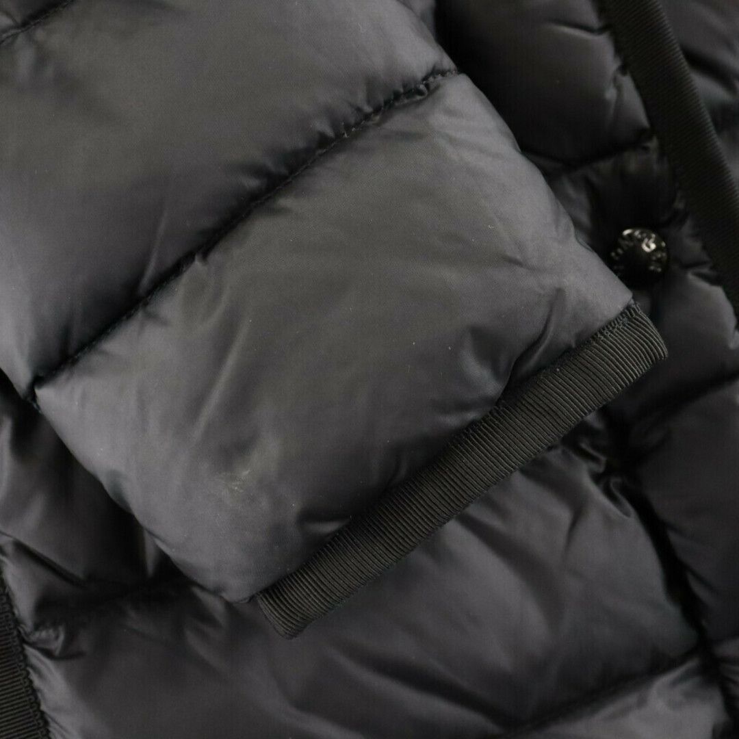 MONCLER(モンクレール)のMONCLER モンクレール HERMINE エルミンヌ アームロゴワッペン フーディー ダウンコート 420934933905 ブラック レディース レディースのジャケット/アウター(その他)の商品写真